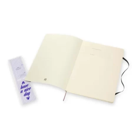 279936-278415-notes_moleskine_classic_a4_21x29_7_cm_gladki-800w